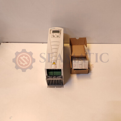 NEW ABB Drive, ACH550-UH-017A-6 , 15HP 11KW 500-600V 17AMPS, AVM#05