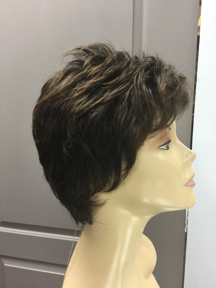 Gabor Confidence 短花边前精灵假发,GL4/8 黑巧克力/棕色 — 第 2/4 张图片