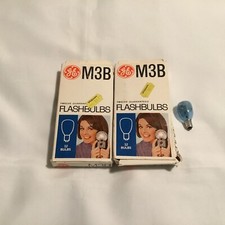 13 Blue Bulbs GE M3B USA Photoflash Blue Unfired Flash Bulbs - Vintage 'NEW'