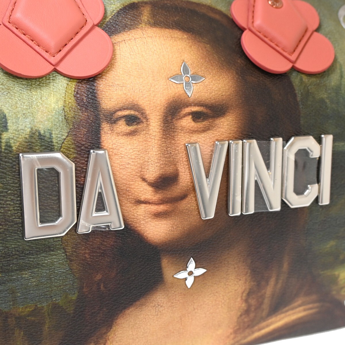 Lisa　ルイヴィトン ルイヴィトン AW24に来場した#Blackpink #Lisa が着用していたの