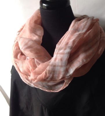 T Fashion Designer Look Print Infinity Loop Pink Scarf-NEW