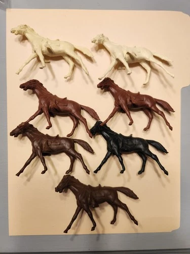 Marx Vintage Calvary  Horses Lot (7) Assorted Colors