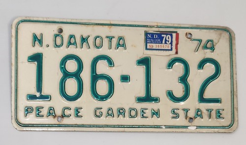 Targa Stato Giardino della Pace 186-132 Vintage North Dakota 1974 1979 - Foto 1 di 2