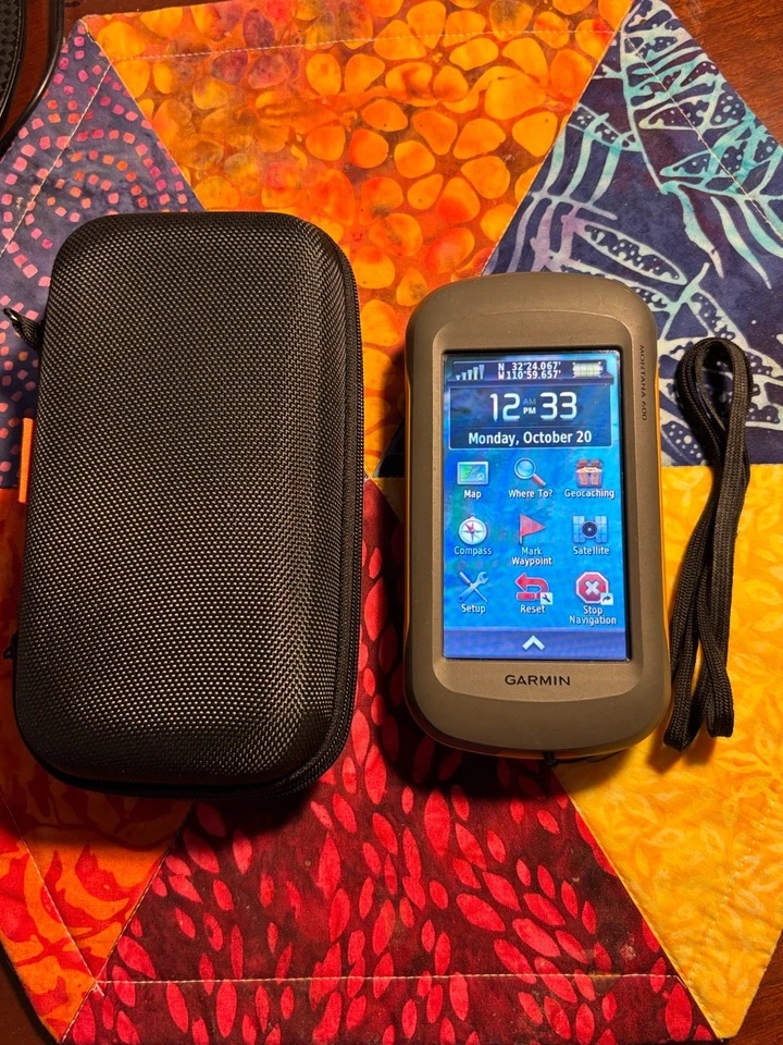 Garmin Montana 600 GPS & Accessories in Great Condition - Image 2 of 4
