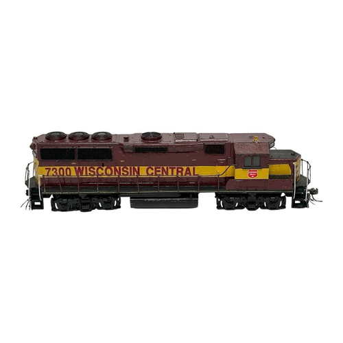 ATHEARN HO SCALE #7300 WISCONSIN CENTRAL GP40 DIESEL LOCOMOTIVE