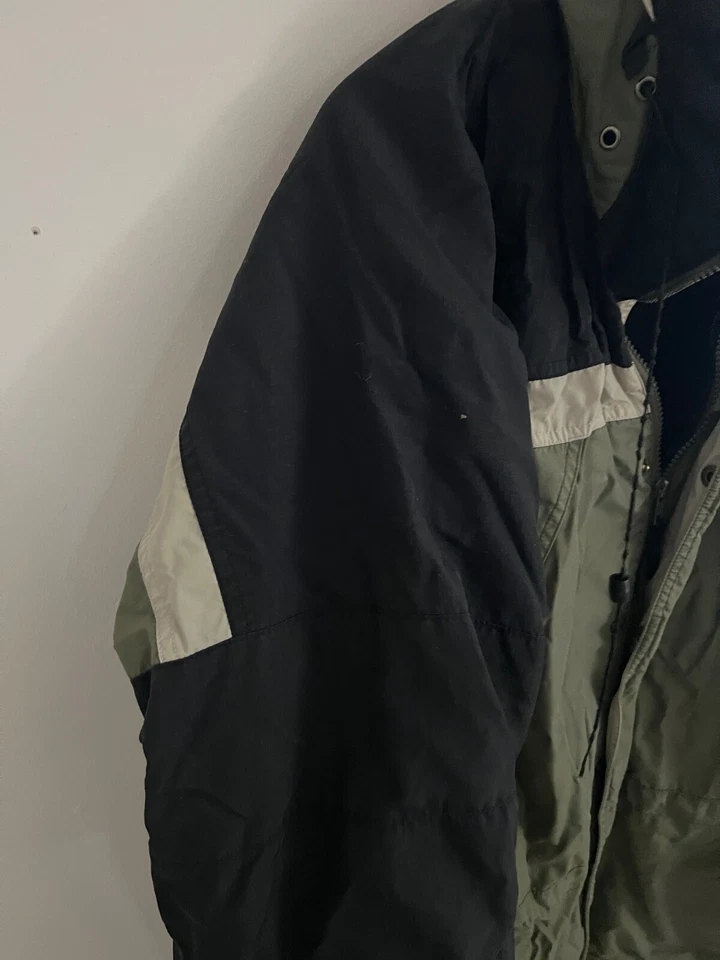 RoundTree and York Outdoor Size L Coat Jacket with Removable Liner  Hooded - Image 4 of 4