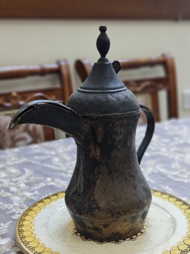 Antique Vintage Middle Eastern Copper Brass Dallah Bedouin Arabic Coffee Pot - Picture 3 of 14