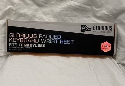 Glorious Padded Keyboard Wrist Rest, Fits Tenkeyless Keyboard 14x4in (Stealth)