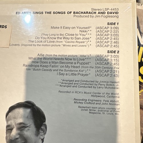 Ed Ames Sings the Songs of Bacharach and David - RCA Victor 1971 - Picture 4 of 4