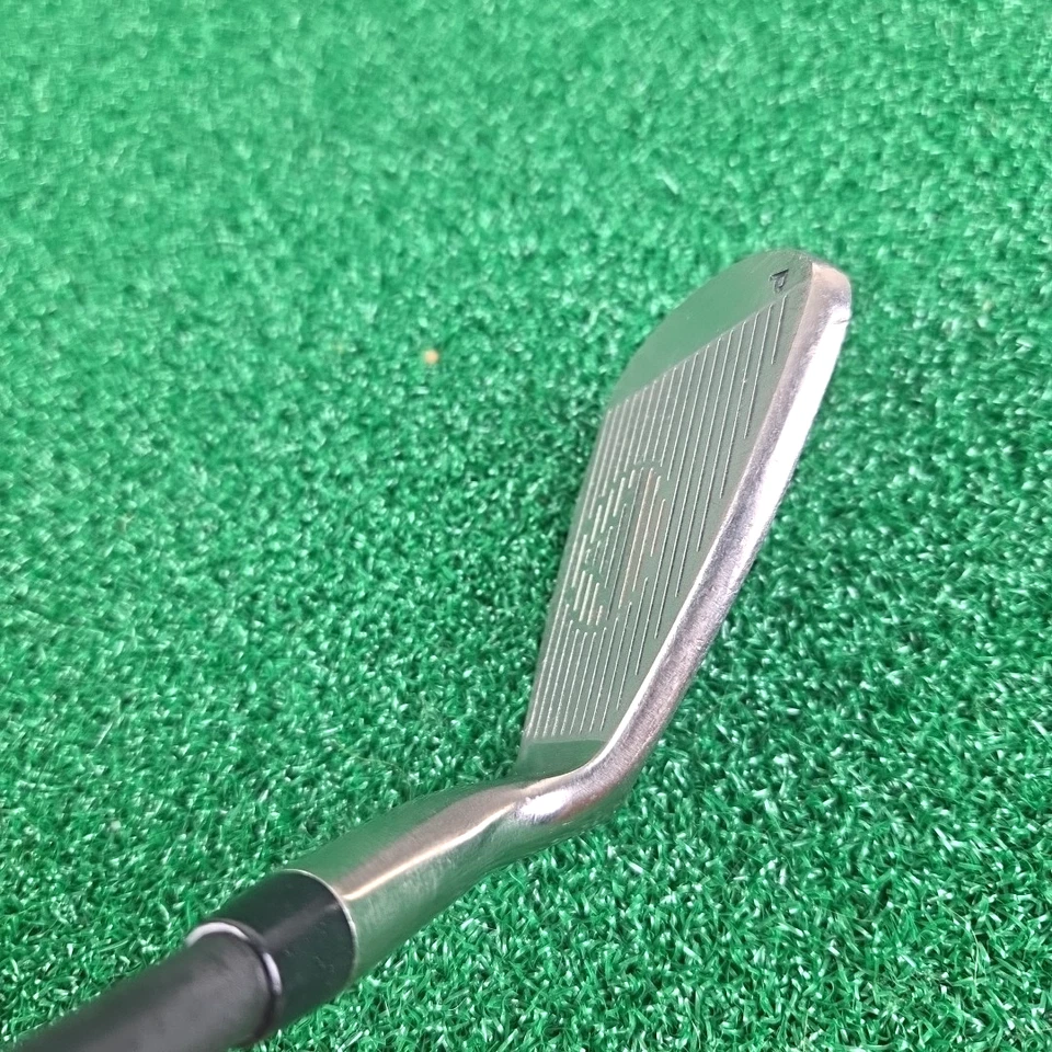 Cuña de lanzamiento Taylormade Ti Bubble 2 PW Flex regular R-80 grafito diestro 37,5" Foto 4 de 4