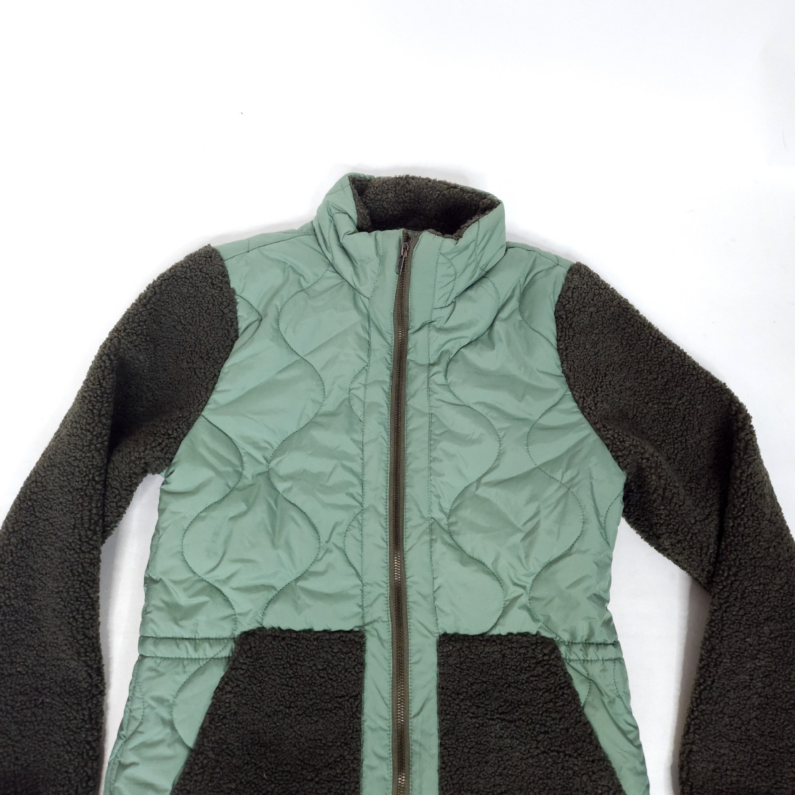 Amazon Essentials Womens Puffer Jacket XS Green Q… - image 3