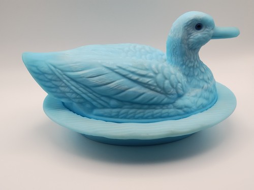 Vintage Westmoreland Blue Milk Glass Duck on Nest Covered Dish Glass Eye Ball - Picture 6 of 24