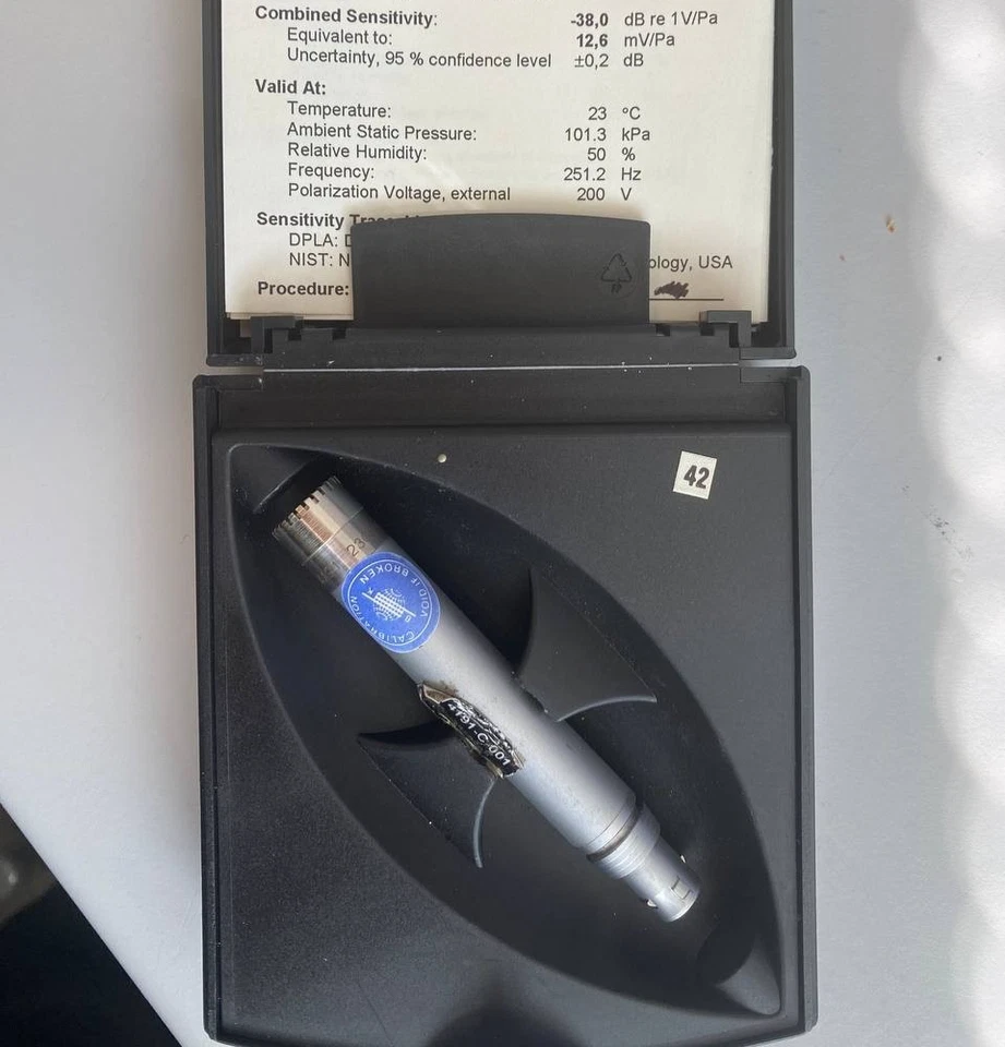 Micrófono Bruel & Kjaer, Micrófono de Campo Libre de Alta Precisión, Tipo 4191 Foto 2 de 4