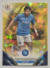 2024 KVARATSKHELIA NUMERATA 10/75 GOLD TOPPS CHROME NAPOLI CHAMPIONS ORO maglia