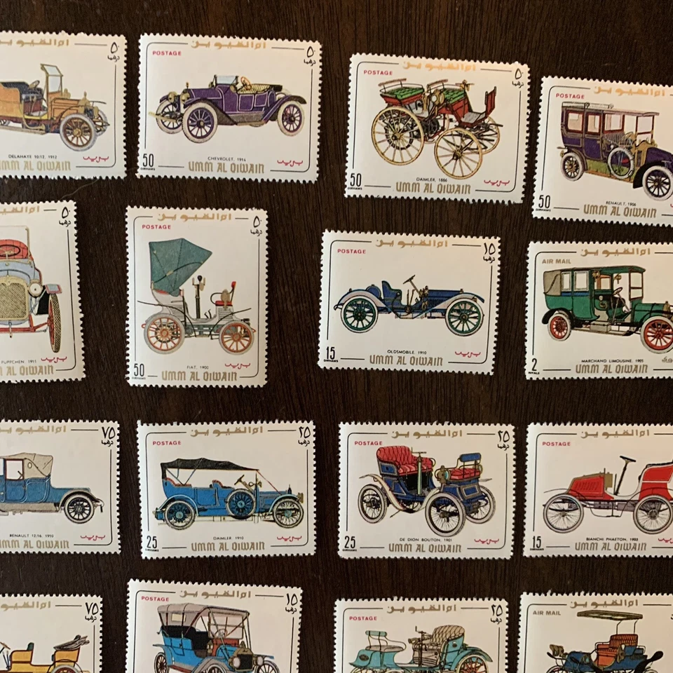 ENORME LOTE DE SELLOS UMM AL QUWAIN VEHÍCULOS ANTIGUOS COCHES TRANSPORTE SIN USAR Foto 3 de 4