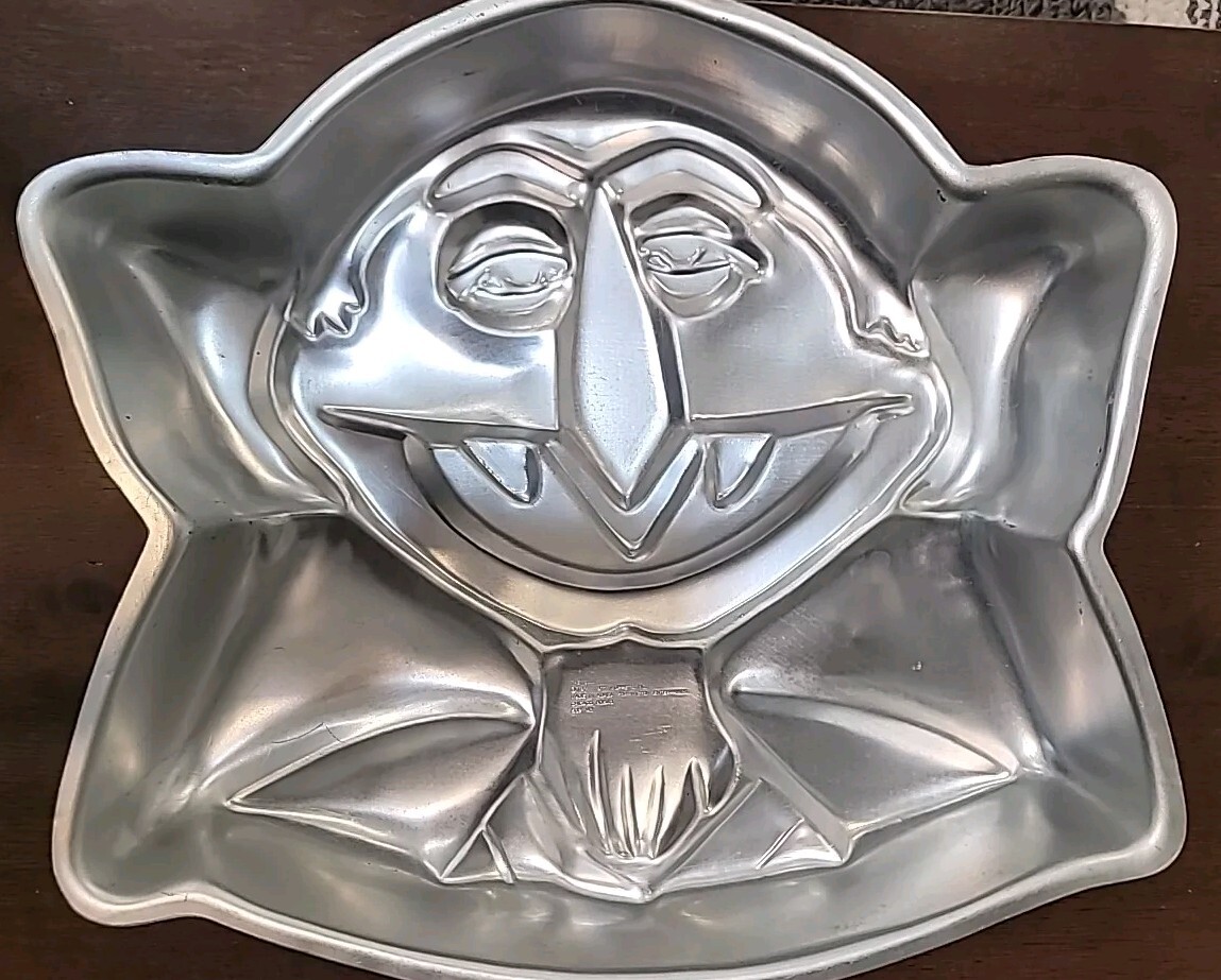 Vintage Wilton Sesame Street The Count Von Count Cake Pan 502-7431