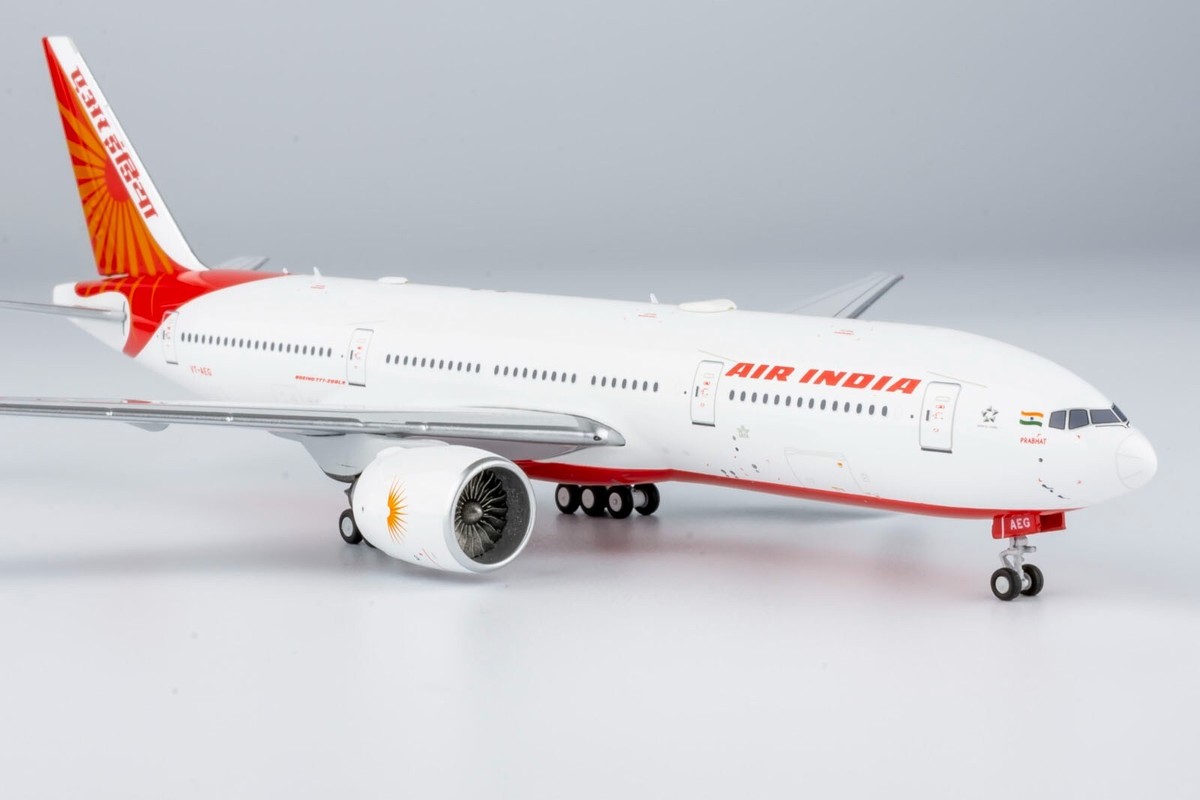その他 Air India Boeing 777-200LR SCALE 1/200 air-india-boeing-777-200lr-