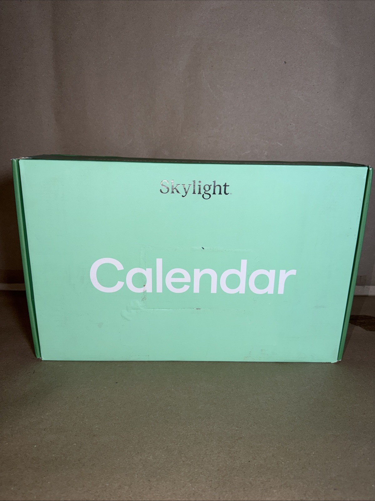 Skylight Calendar: 15-inch Wall Planner Digital Calendar White .