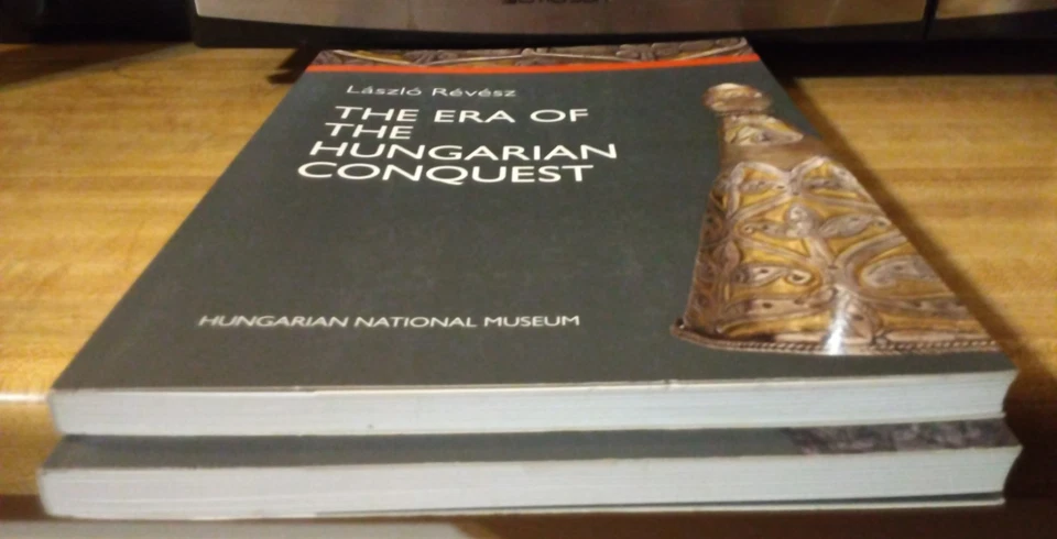 Hungarian History Book LOT Carpathian Conquest War Museum Budapest NEW PB Magyar Foto 3 de 4