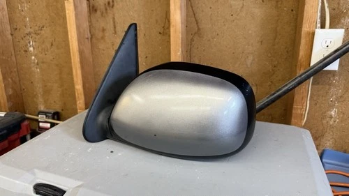 01-06 Toyota sequoia driver Side Power Folding Mirror 1D6 “Silver Sky”