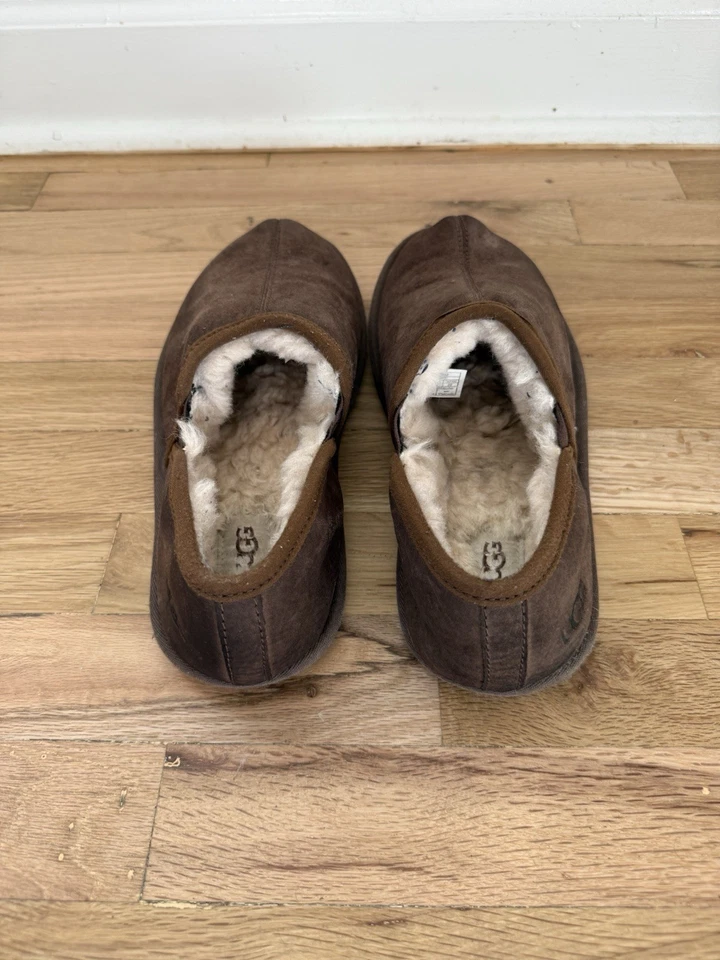 UGG Scuff Romeo II Slippers Men’s 10 Espresso Suede Shearling Lining Rubber Sole - Image 4 of 4