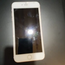 Apple iPhone 6S Pink Does Not Power On. Cracked Screen Not Working For Part