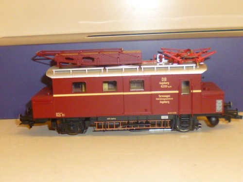 Liliput H0: 136137 Akku-Turmtriebwagen, DB, purpurrot, #6200 "Augsburg" AC, OVP | Condition: Neu
