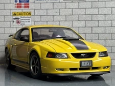 1:18 *RARE* AUTOart 2004 FORD MUSTANG MACH 1 LHD (Screaming Yellow) 73006 MODEL!