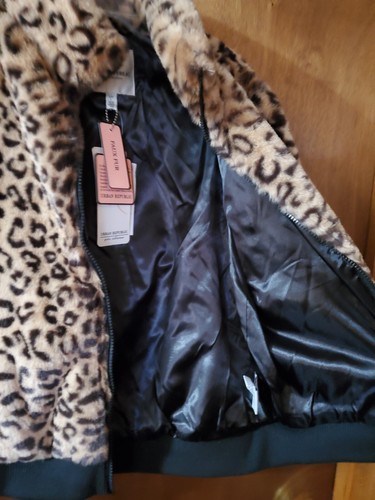 NWT Urban Republic Girls Faux Fur Cheeta Print Black Trim Zipper Coat Size 14/16 - Picture 9 of 13