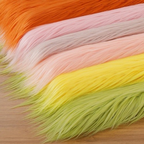 Long Haired Faux Fur Fabric Fluffy Furry Cloth Display Background 25*45 CM Trims - Picture 1 of 19