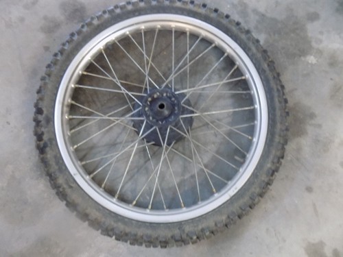 1996 XR 200 R HONDA FRONT TIRE & RIM 80/100/20 200R 200CC - Bild 2 von 4