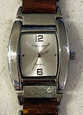 Maurices Modernist Styled Women display picture 1