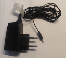 Nokia Steckernetzteil AC-8E,  5 V DC /  890 m...