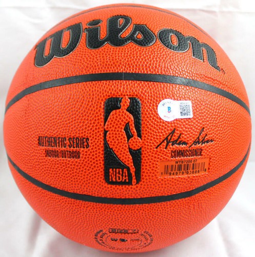 Magic Johnson/James Worthy Autographed Official NBA Wilson Basketball-BAW Holo - Imagen 4 de 11