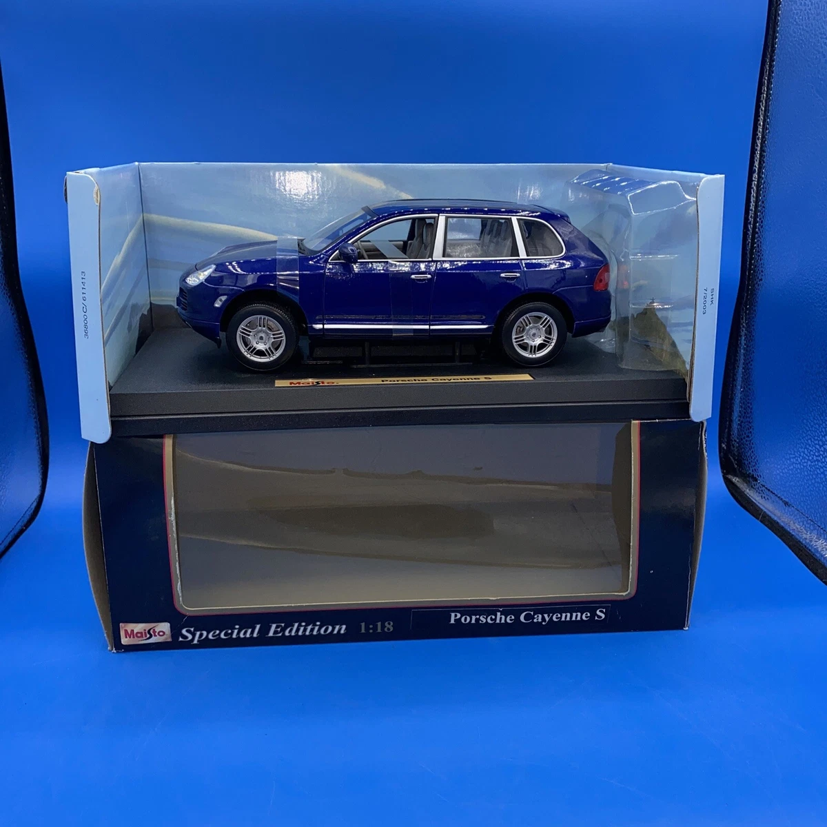 Porsche cayenne maisto cheap