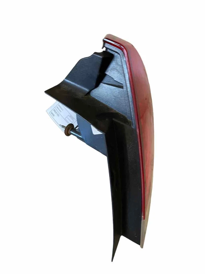 06 07 08 09 10 11 12 13 14 15 16 CHEVY IMPALA Luz Trasera Lámpara Pasajero Derecho Foto 4 de 4