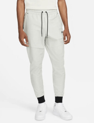 HOT Nike Dri Fit Mens Nike Tracksuit 4xl SIZE 4XL-Nike Tech Pack