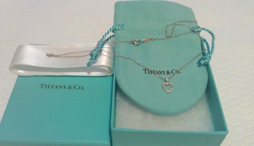 TIFFANY & Co. Collar colgante de corazón de diamantes de platino de 16 - Imagen 5 de 12