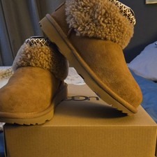 UGG Kids Classic Ultra Mini Maxi Curly Chestnut Suede Shearling Boot Size 13