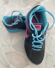 Nike Air Relentless 3 MSL women's running shoe in a black, teal, and pink Size 5
