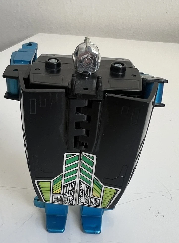 Convertors Insectors: vintage Creeper cockroach Incomplete  - Image 4 of 4