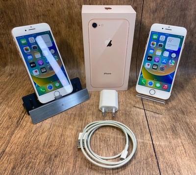  2 x Apple iPhone 8 - 64GB Gold - ohne Simlock & Cloudsperre -  