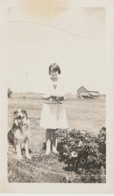 1930s Snapshot GIRL, COLLIE & 13th Birthday Cake Farm Scene LA CROSSE WISCONSIN
