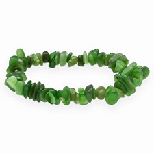 Grünes Stein-Perlenarmband aus Chip-Steinen ...