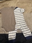 Lot of 2 Bodysuits Size 3 Months By Carters long bodysuit and one short — photo 3