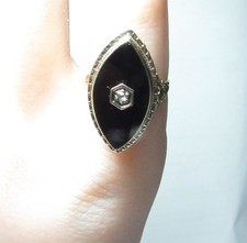 ANTIQUE 14K WHITE GOLD RING W/ BLACK ONYX & EUROPEAN CUT NATURAL DIAMOND