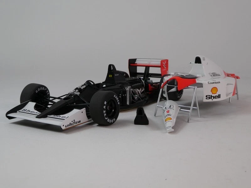 Autoart Mclaren Honda MP4/6 Ayrton Senna World Champion 1991 Japan GP 1/18 89150 - Immagine 4 di 4