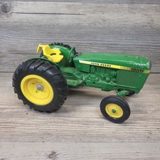 Vintage 8'' Ertl John Deere Tractor Toy Diecast Model # 584
