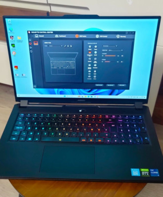Gigabyte Aorus 17 XE4-73FR514SH Nvidia RTX 3070Ti 8GB - i7 12th 64GB RAM 1TB SSD