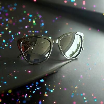 Christian Siriano Tindi Sunglasses in Black New in Case MSRP  display picture 1